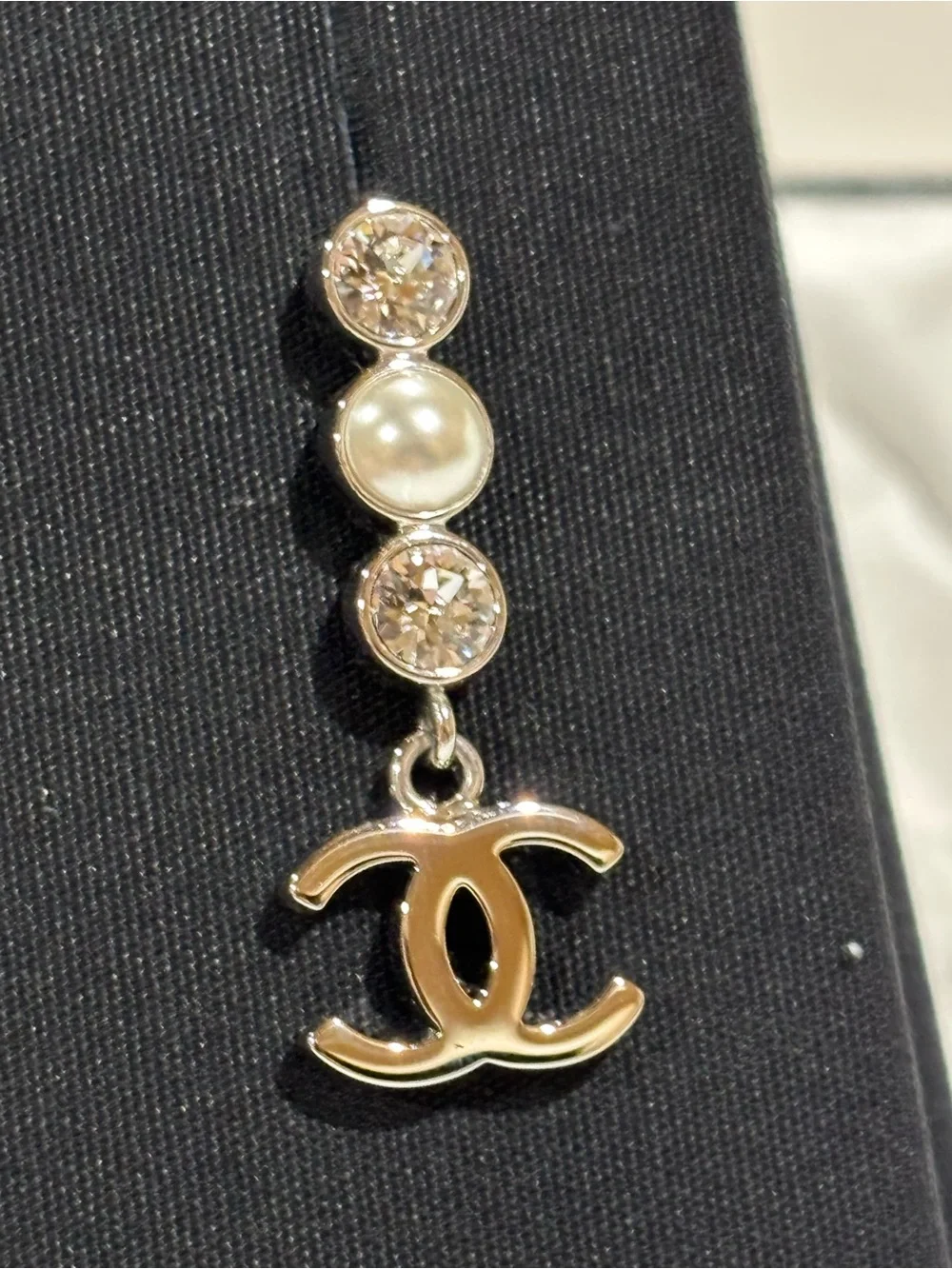 CHANEL White Pearl and Silver CC Drop Earrings